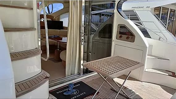 Azimut 46 in Rome / Marina di Nettuno - Photo 3