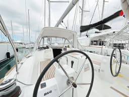 Oceanis 35.1 in Sukošan / D-Marin Dalmacija Marina thumbnail 13
