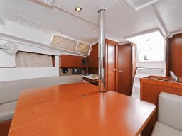 Oceanis 35.1 in Sukošan / D-Marin Dalmacija Marina thumbnail 52