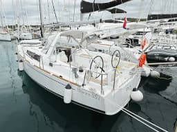 Oceanis 35.1 in Sukošan / D-Marin Dalmacija Marina thumbnail 6