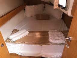 Sun Odyssey 36i in Sardinia / Portisco / Cala dei Sardi thumbnail 4