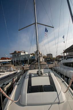 Oceanis 46.1 in Athens / Alimos Marina thumbnail 12