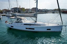 Oceanis 46.1 in Athens / Alimos Marina thumbnail 13