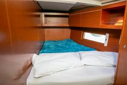 Oceanis 46.1 in Athens / Alimos Marina thumbnail 5