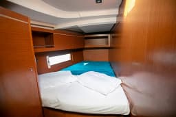 Oceanis 46.1 in Athens / Alimos Marina thumbnail 8