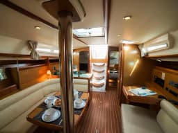 Sun Odyssey 42 i in Volos / Port of Volos thumbnail 2