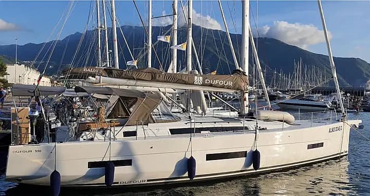 Dufour 530 in Castellammare di Stabia / Marina di Stabia - Photo 4