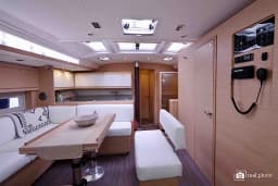 Dufour 530 in Castellammare di Stabia / Marina di Stabia thumbnail 6