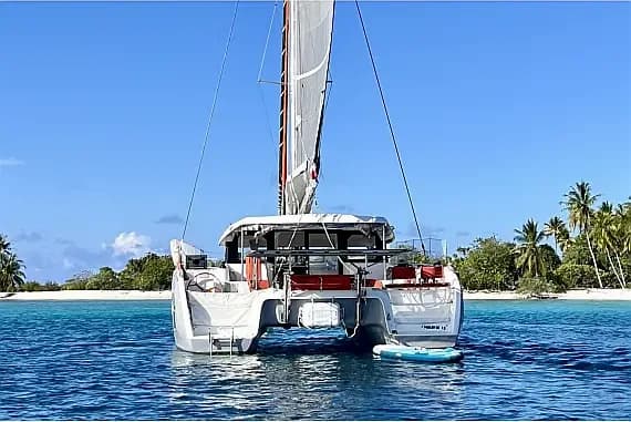 Excess 11 in Papeete, Tahiti / Papeete - image 1