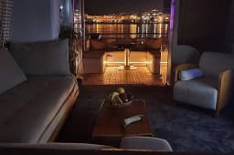 Motoryacht in Mykonos / Port of Mykonos thumbnail 15