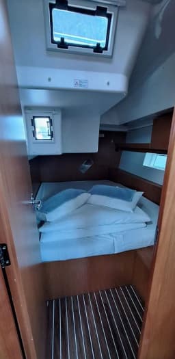 Bavaria C45 in Trogir / ACI Marina Trogir thumbnail 10