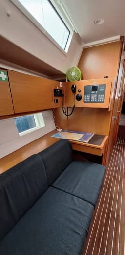 Bavaria C45 in Trogir / ACI Marina Trogir thumbnail 5