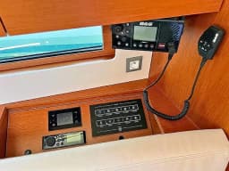 Oceanis 46.1 in Athens / Alimos Marina thumbnail 9