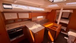 Dufour 37 in Sicily / Furnari / Marina Portorosa thumbnail 8