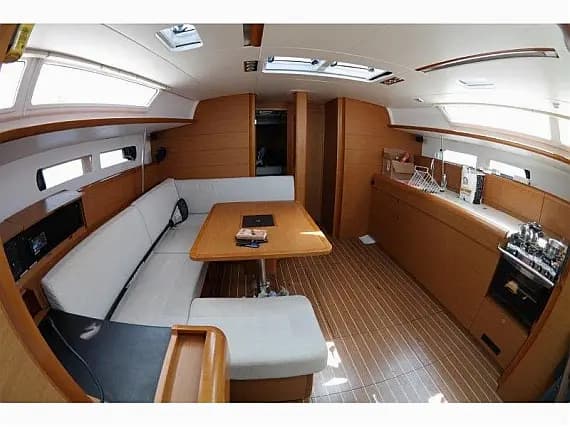 Sun Odyssey 469 in Corfu / Mpenitses / Marina Benitses - Photo 3