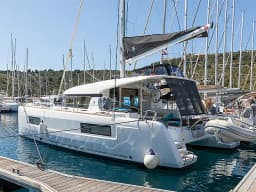 Lagoon 40 in Primošten / Marina Kremik thumbnail 7