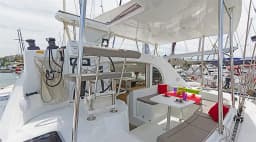 Lagoon 380 in Lavrion Main Port thumbnail 20