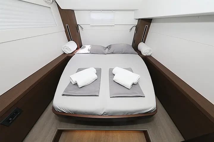 Lagoon 46 in Sukošan / D-Marin Dalmacija Marina - Photo 4