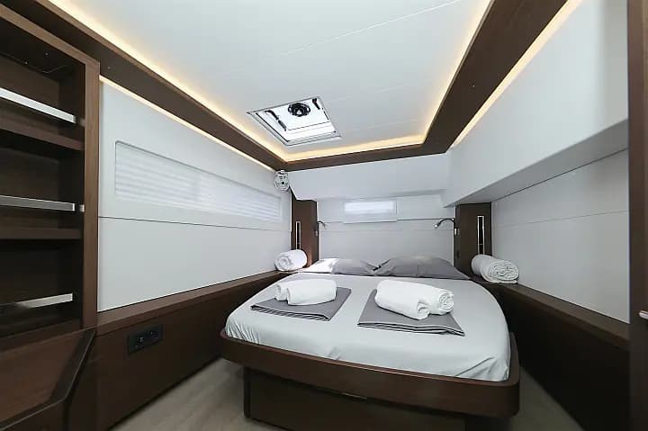 Lagoon 46 in Sukošan / D-Marin Dalmacija Marina - Photo 5