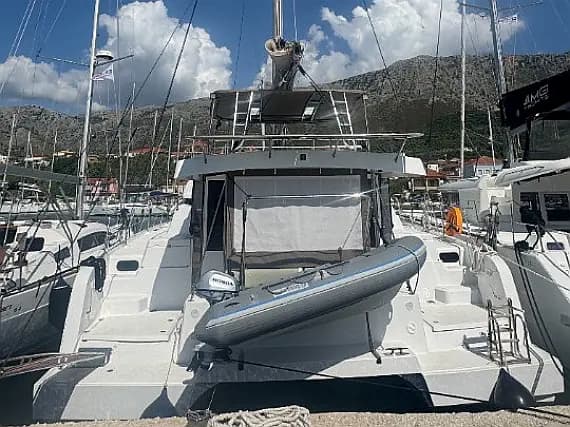 Bali Catspace in Lefkada / Port of Lefkas - image 1