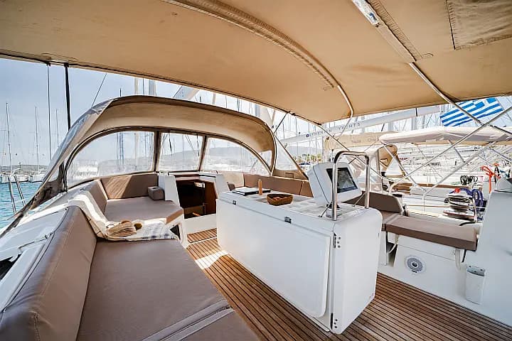 Jeanneau 54 in Corfu / Mpenitses / Marina Benitses - Photo 4