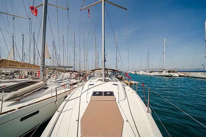 Jeanneau 54 in Corfu / Mpenitses / Marina Benitses - Photo 5