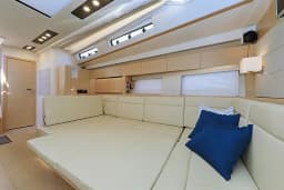 Hanse 588 in Salerno / Marina d'Arechi thumbnail 10