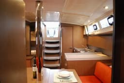 Oceanis 41.1 in Lefkada / Marina Perigiali thumbnail 11