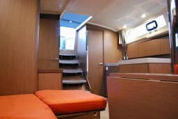 Oceanis 41.1 in Lefkada / Marina Perigiali thumbnail 12