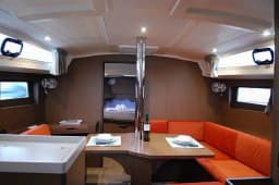 Oceanis 41.1 in Lefkada / Marina Perigiali thumbnail 3