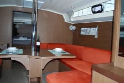 Oceanis 41.1 in Lefkada / Marina Perigiali thumbnail 5