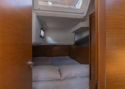 Sun Odyssey 440 in Lavrion / Olympic Marina thumbnail 3