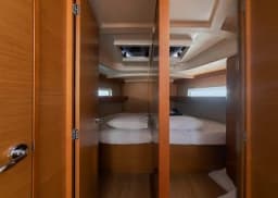 Sun Odyssey 440 in Lavrion / Olympic Marina thumbnail 9
