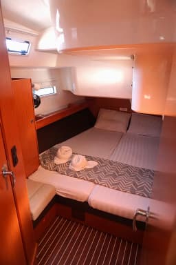 Bavaria Cruiser 51 in Athens / Alimos Marina thumbnail 8