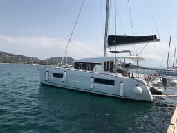 Lagoon 40 in Castiglioncello / Marina Cala de' Medici thumbnail 7