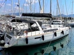 Oceanis 41 in Athens / Alimos Marina thumbnail 6