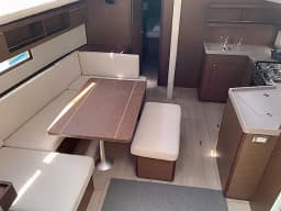 Oceanis 40.1 in Volos / Port of Volos thumbnail 2