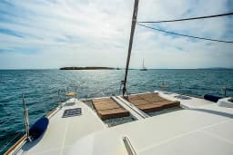Lagoon 400 S2 in Salamina / Salamis Yachting Club thumbnail 14