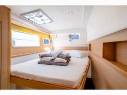 Lagoon 400 S2 in Salamina / Salamis Yachting Club thumbnail 2