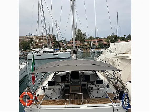Dufour 520 Grand Large in Sicily / Furnari / Marina Portorosa - Photo 1
