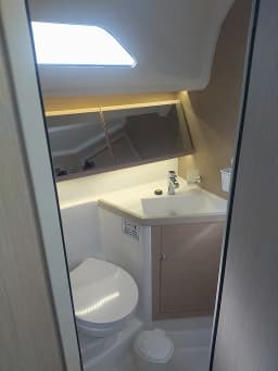 Oceanis 40.1 in Athens / Alimos Marina thumbnail 8