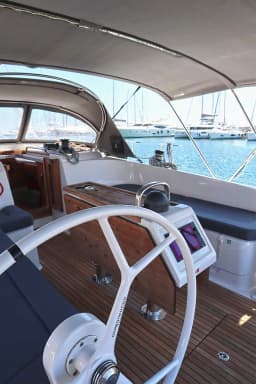 Bavaria Cruiser 46 in Athens / Alimos Marina thumbnail 26
