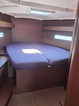 Oceanis 40.1 in Kefalonia / Sami Port thumbnail 13