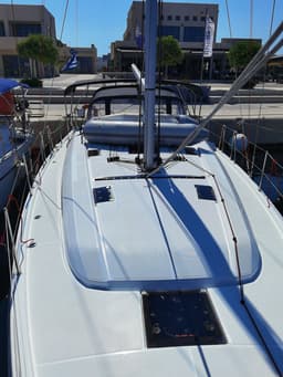 Oceanis 40.1 in Kefalonia / Sami Port thumbnail 14