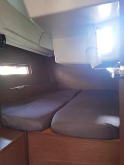 Oceanis 40.1 in Kefalonia / Sami Port thumbnail 8