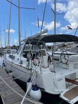Oceanis 38.1 in Šibenik / D-Marin Marina Mandalina thumbnail 6