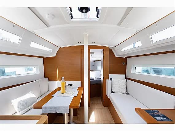 Sun Odyssey 380 in Kos / Marina Kos - Photo 3