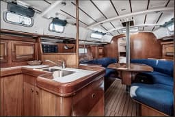 Oceanis 361 in Athens / Marina Delta Kallithea thumbnail 12