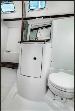 Oceanis 361 in Athens / Marina Delta Kallithea thumbnail 5