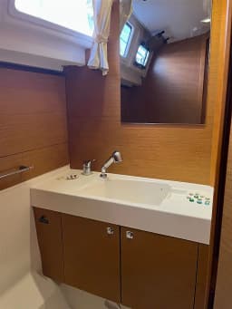 Sun Odyssey 469 in Lefkada / D-Marin Marina Lefkas thumbnail 24